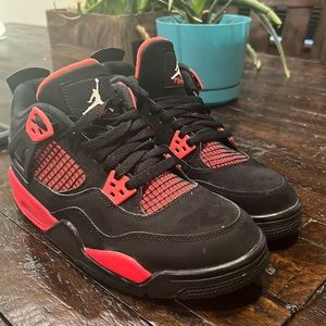 Jordan 4 Red Thunders